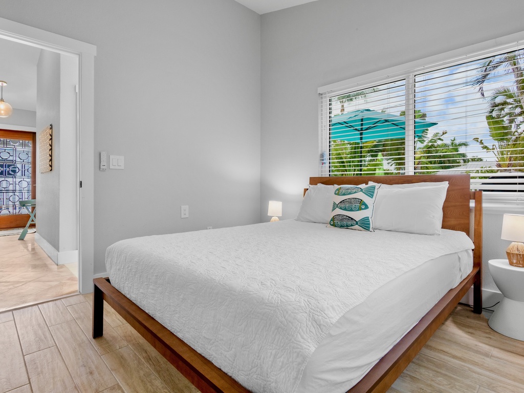 Second Bedroom - Queen