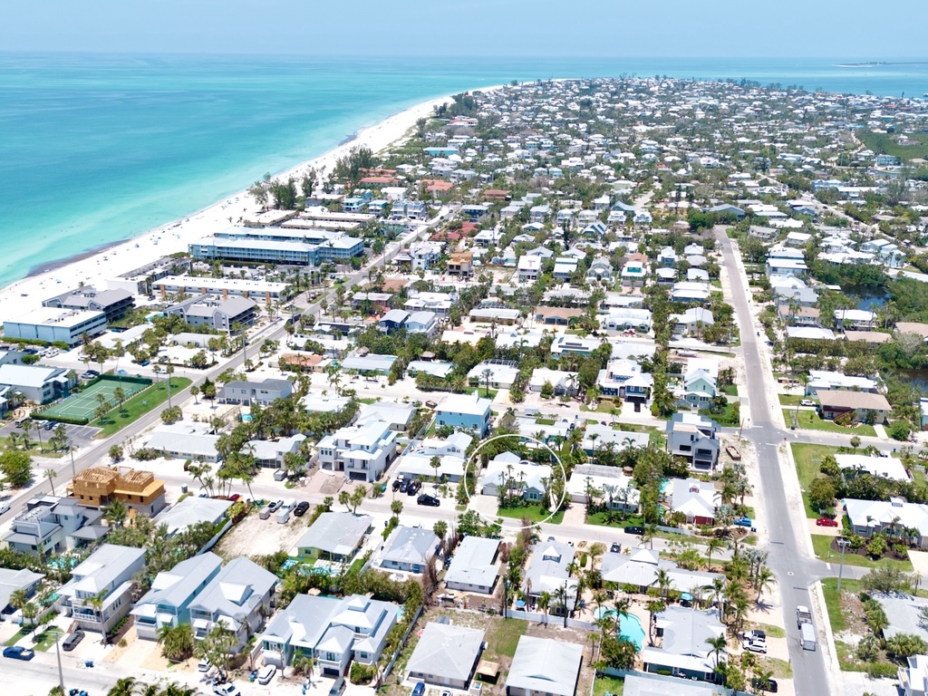 Island Chic by Anna Maria Island Accommodations