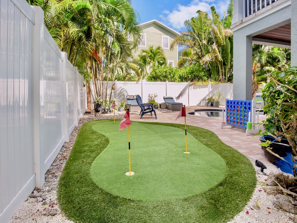 Private Putting Green