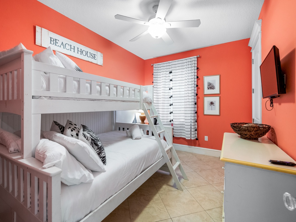 Fifth Bedroom - Twin/Full