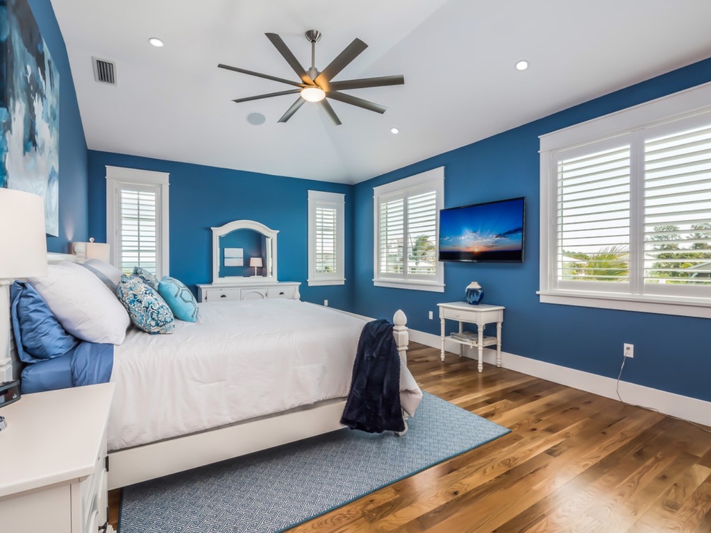 Primary Bedroom, King