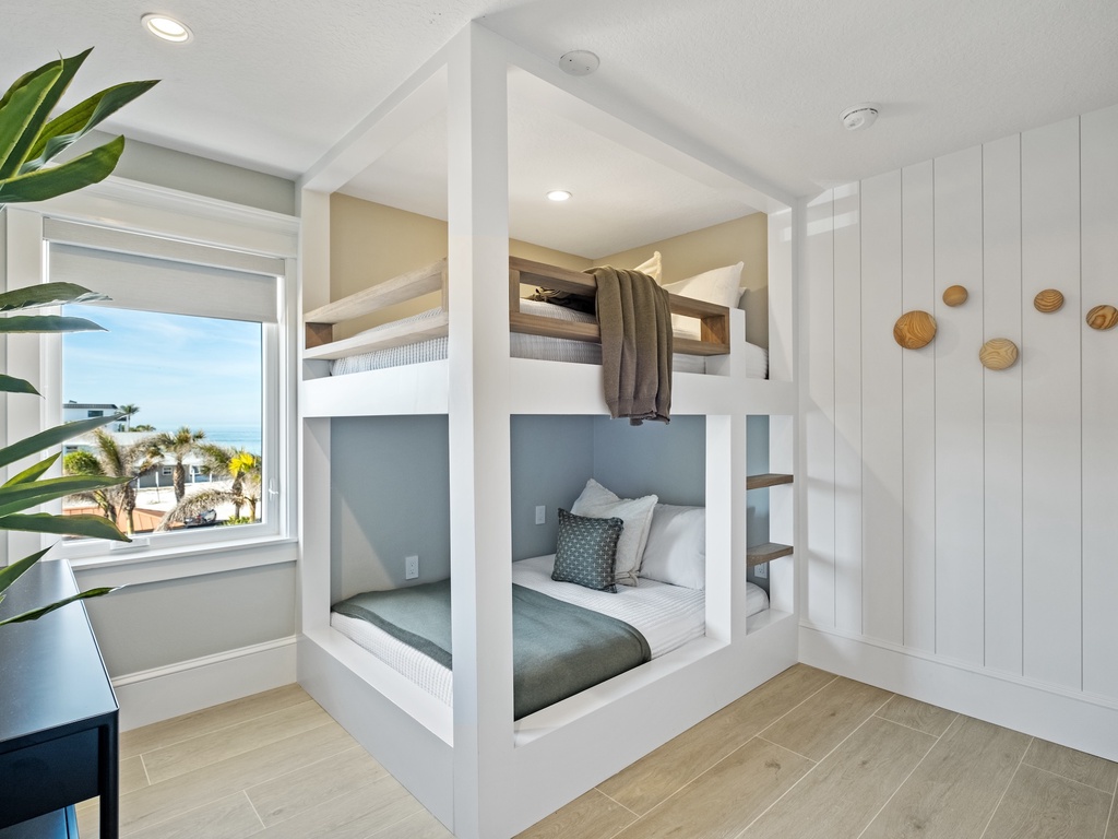 Fourth Bedroom, Twin over Full