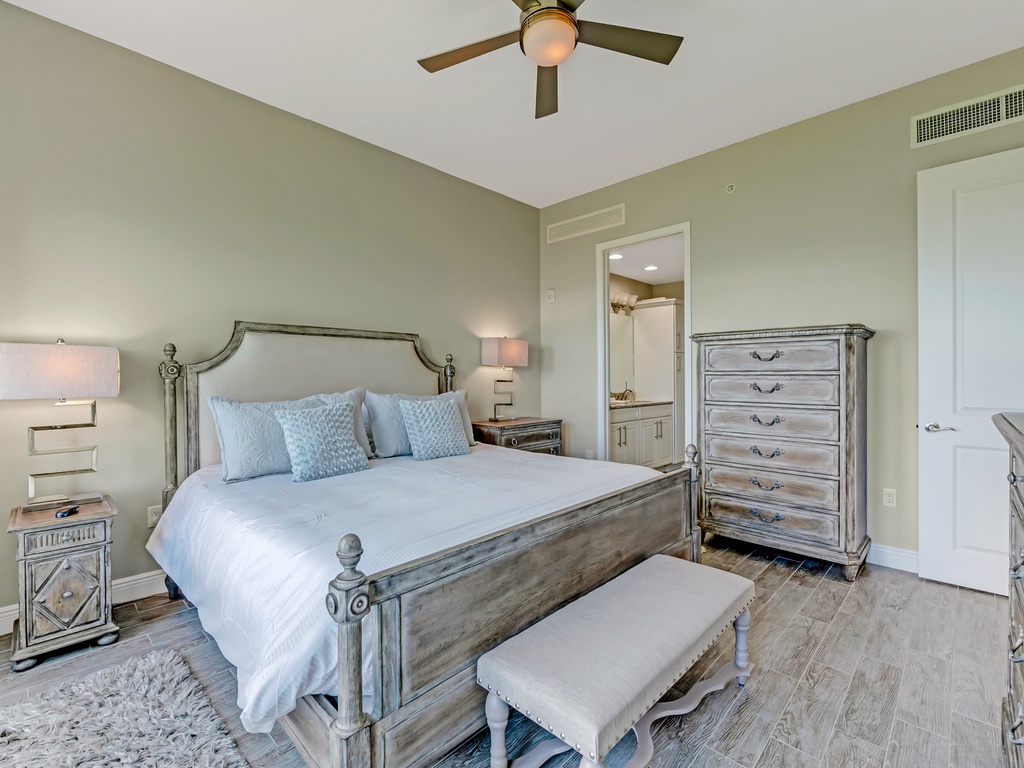 Primary Bedroom - King