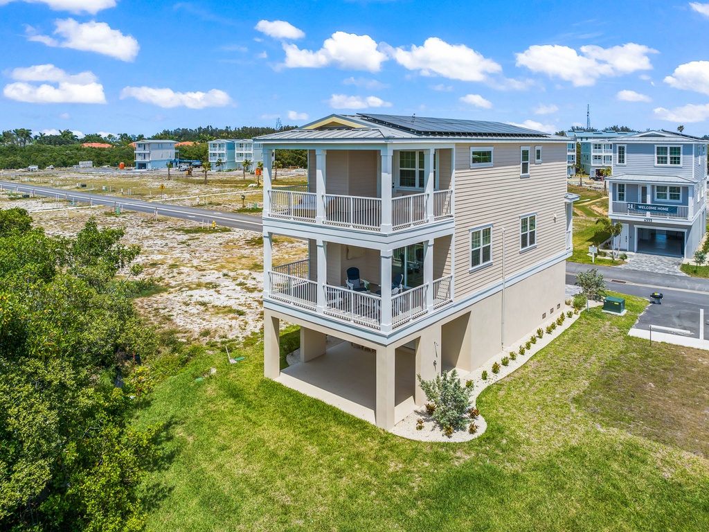 Garden-Facing House Profile