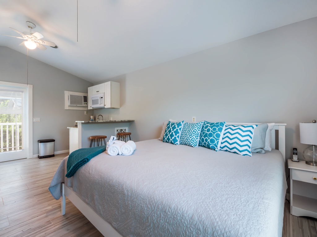 Private Suite - King