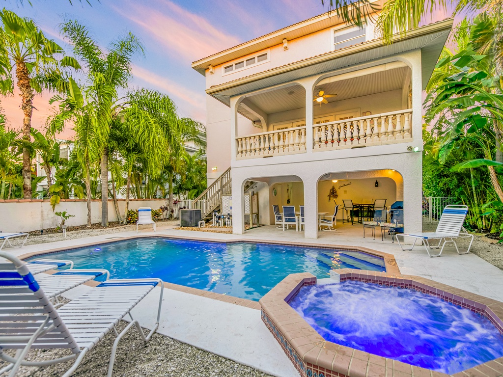 Private Pool and Spa