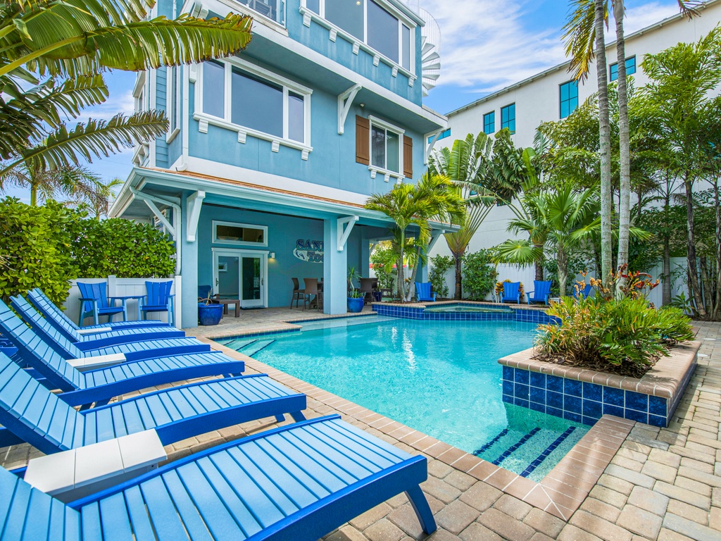 The Blue Horizon - Centered With A Large Private Pool
