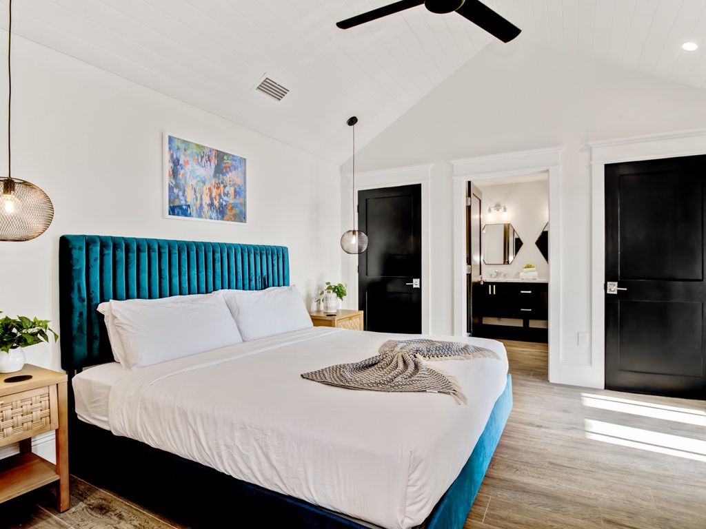 Primary Bedroom - King