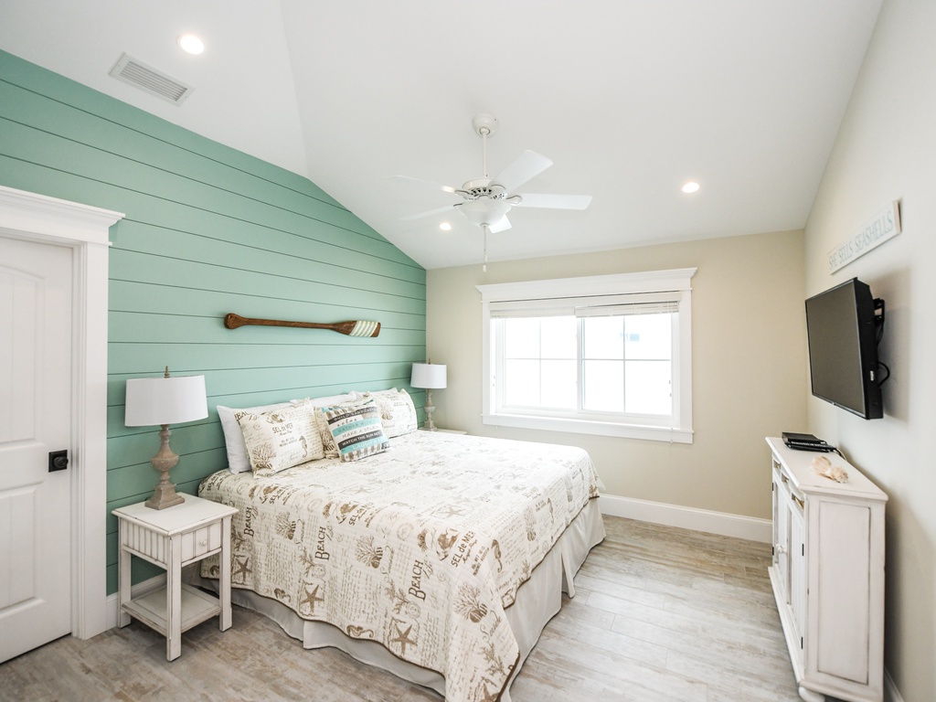 Fourth Bedroom, King