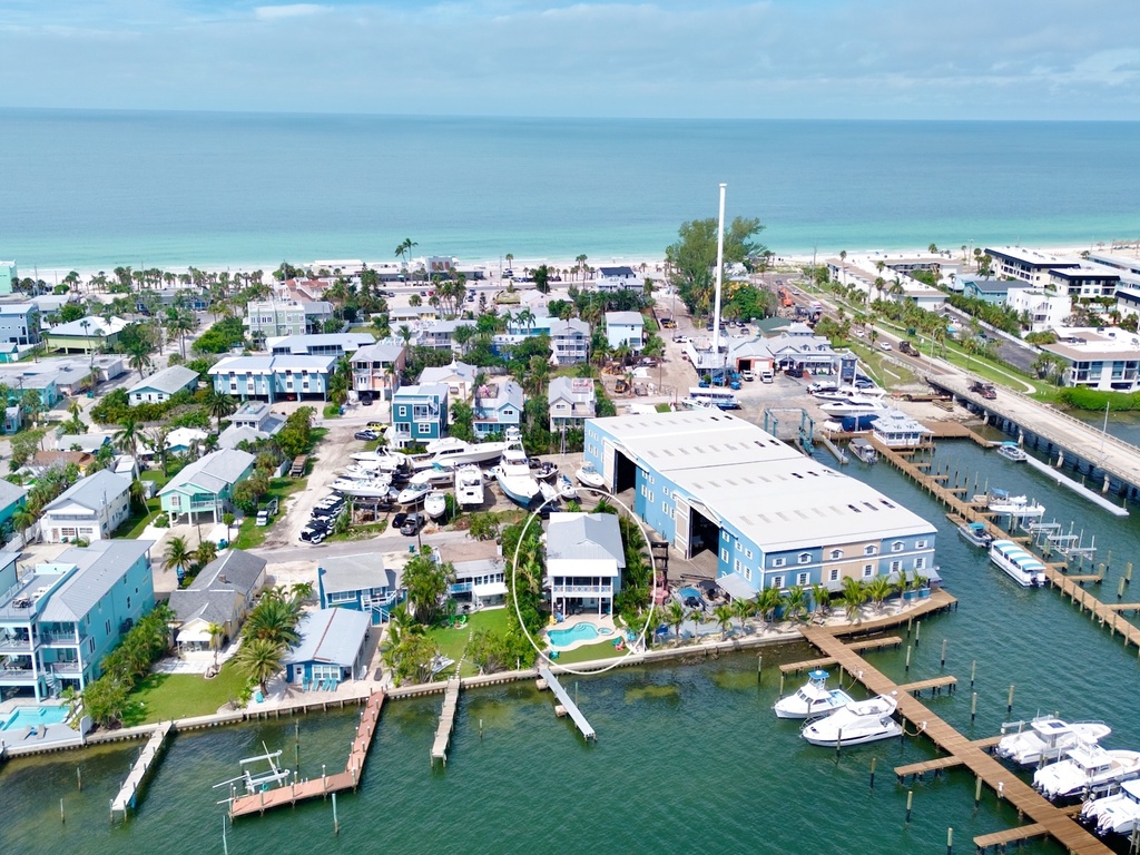 The Bayfront by Anna Maria Vacations