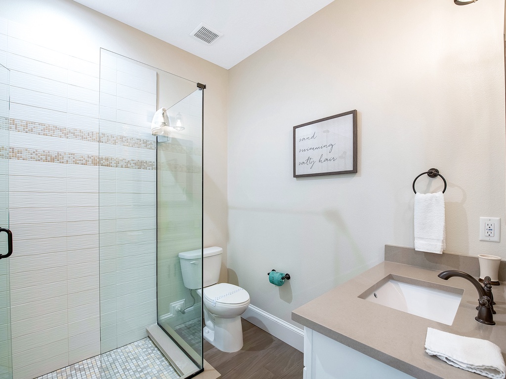 Minimalist Bath with Sink