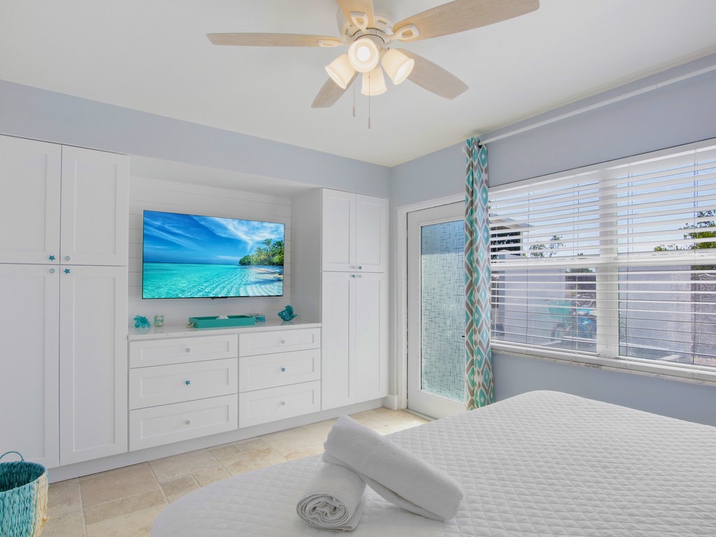 Primary Bedroom, King