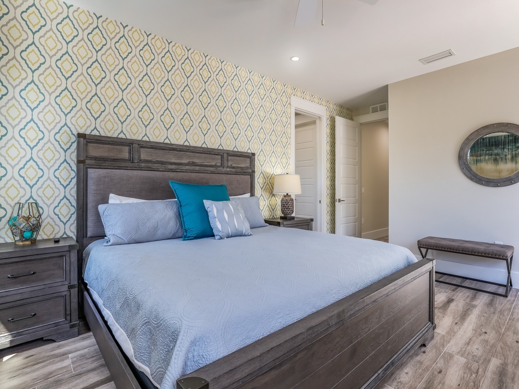 Primary Bedroom - King