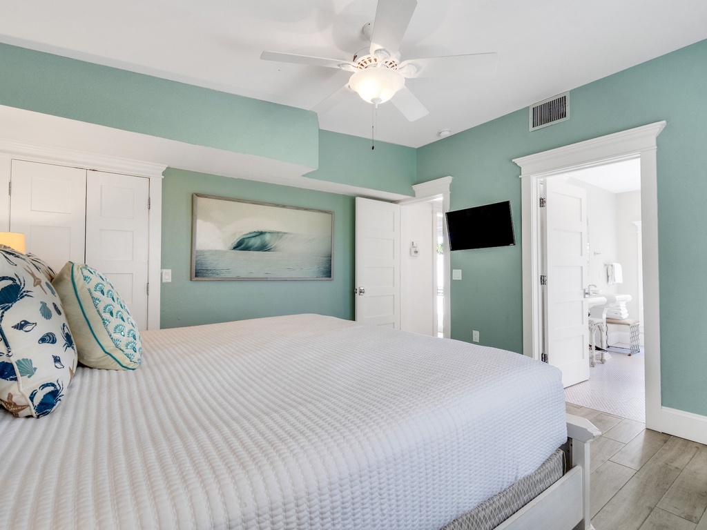 Primary Bedroom, King