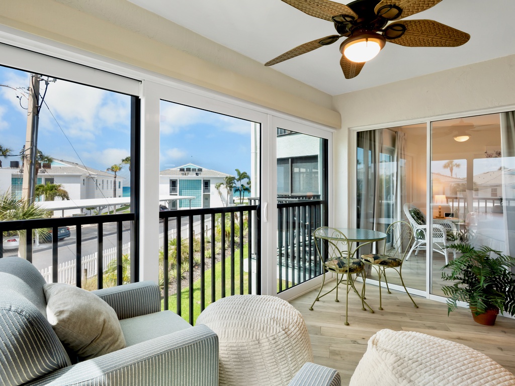 Additional Living Area with Gulf Views