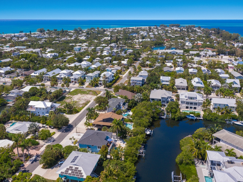 Acquaviva - Anna Maria Island Accommodations