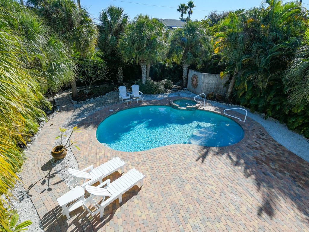 Private Pool and Spa