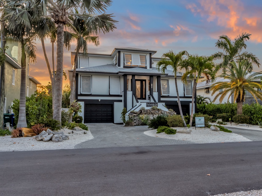 Main Entry with Style