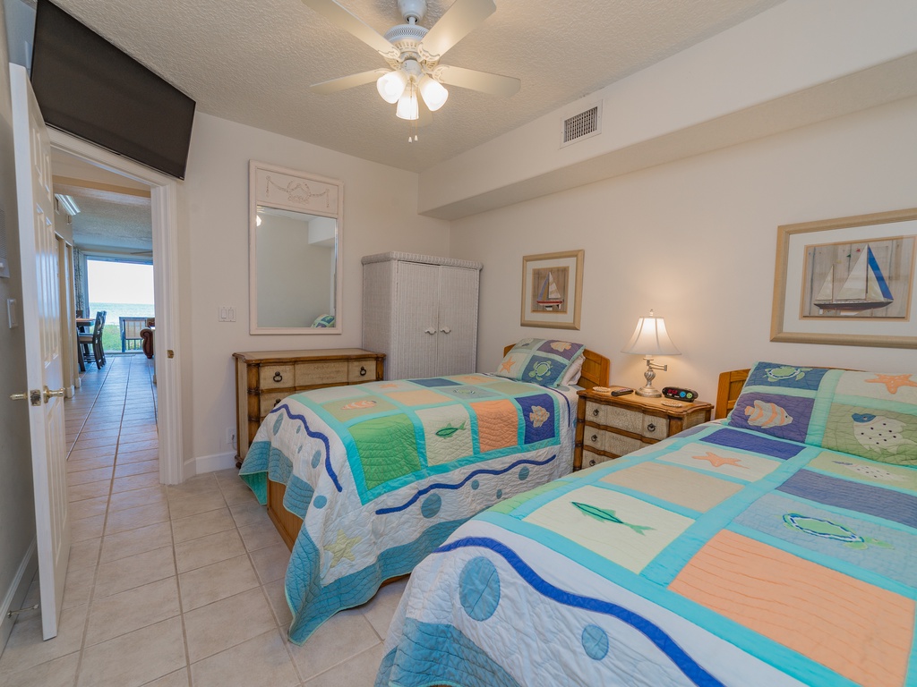 Additional Bedroom- 2 Twins