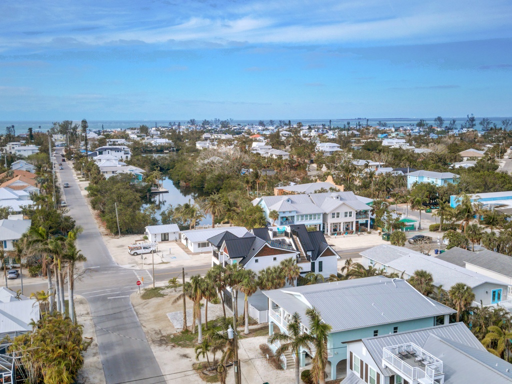 Cloud Nine On Pine by Anna Maria Island Accommodations