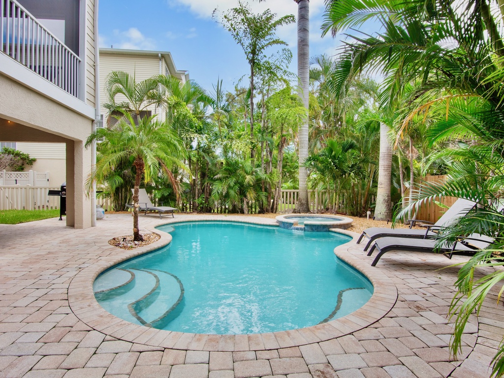 Private Pool and Spa