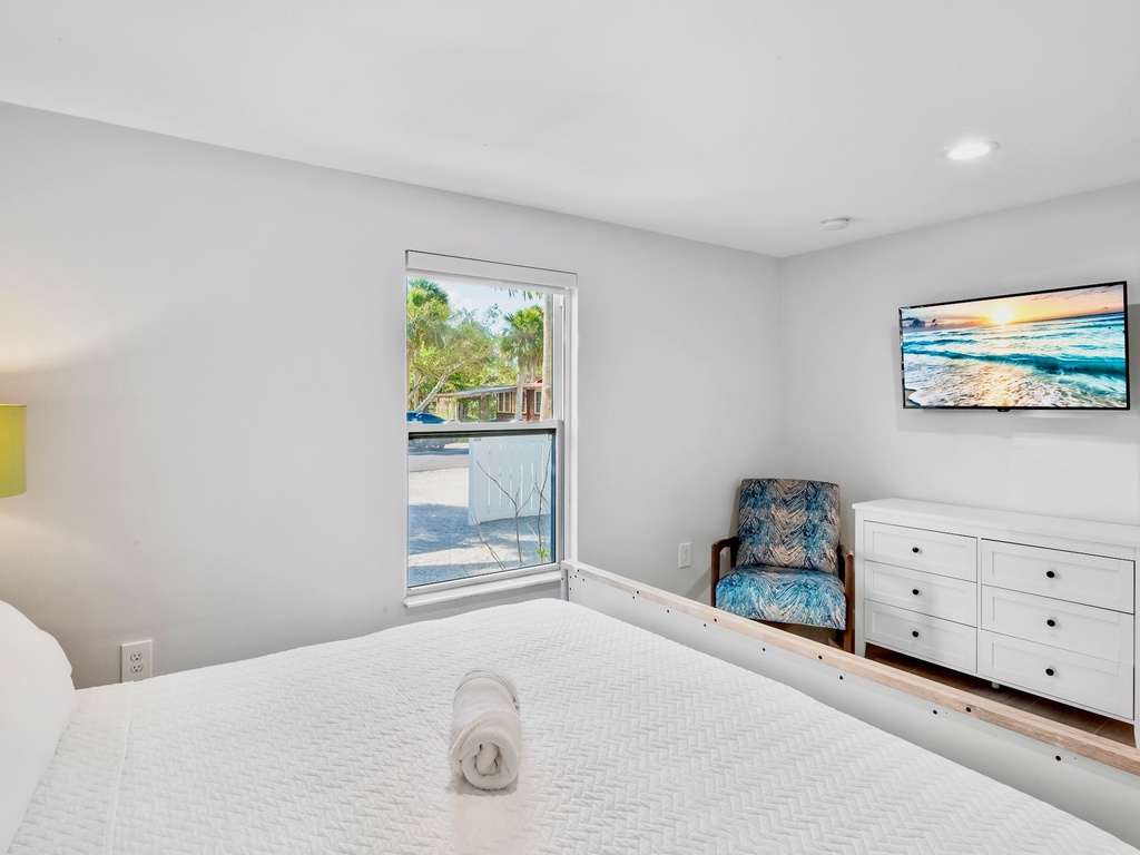 Second Bedroom B, King