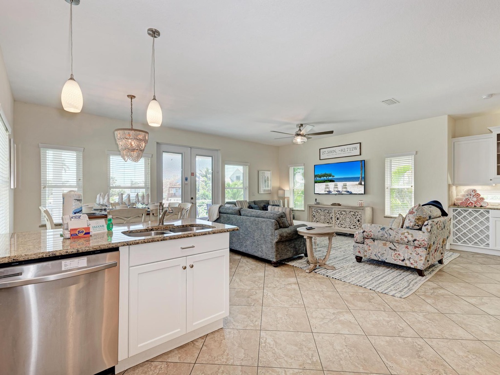 Gathering Spot - Anna Maria Island Locals