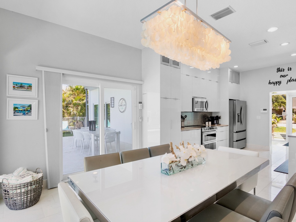 Additional Dining Area