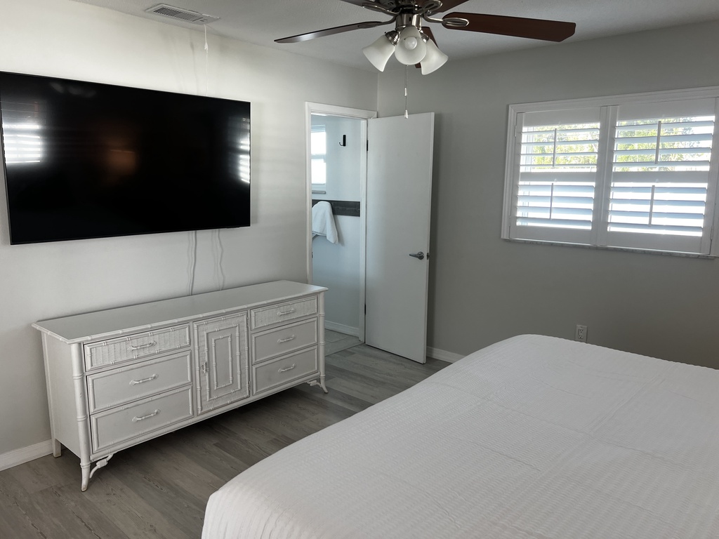 Mermaid Dreams-AMI Locals