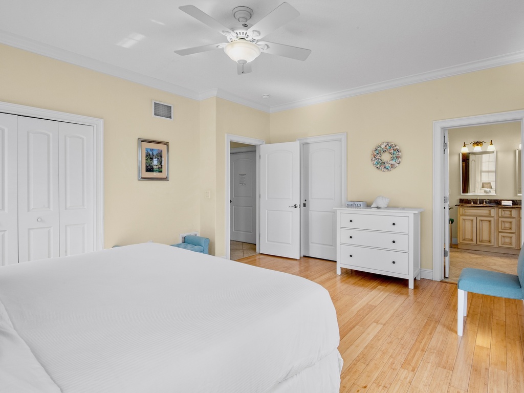 Primary Bedroom, King