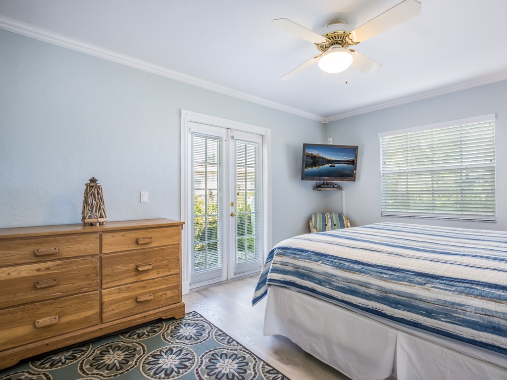 Second Bedroom - King