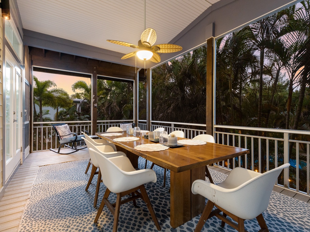 Balcony, Dining Area