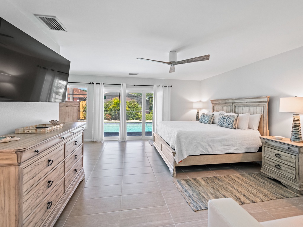 Primary Bedroom - King