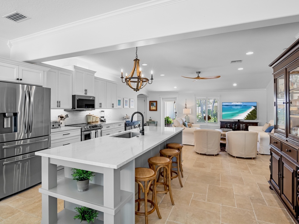 Kitchen - Breakfast Bar