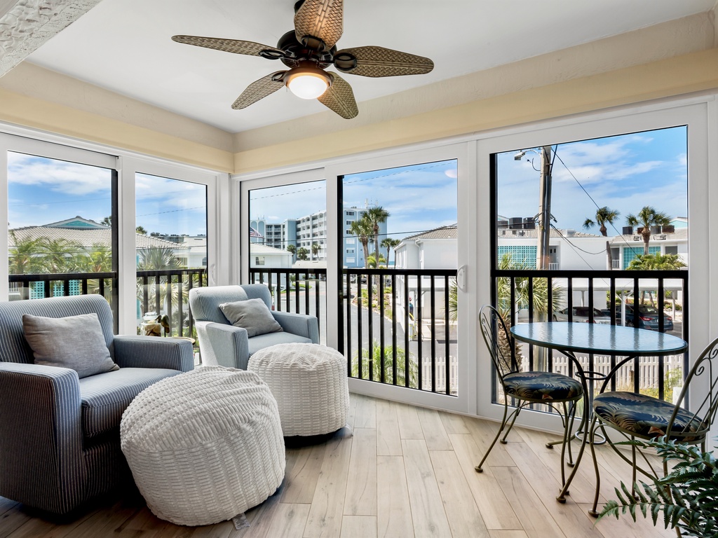 Additional Living Area with Gulf Views