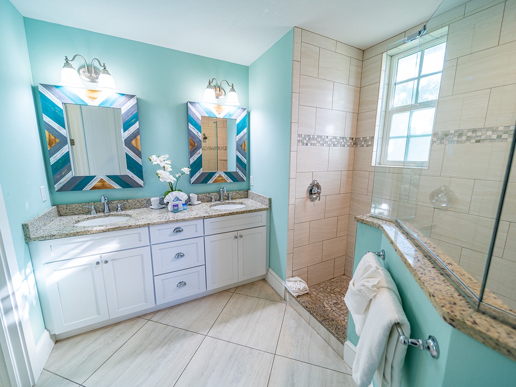 Primary - En-Suite