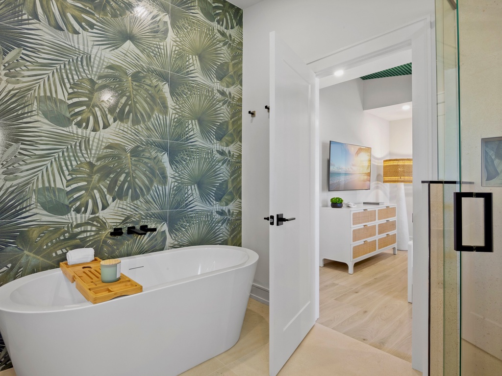 Primary Bathroom, Ensuite