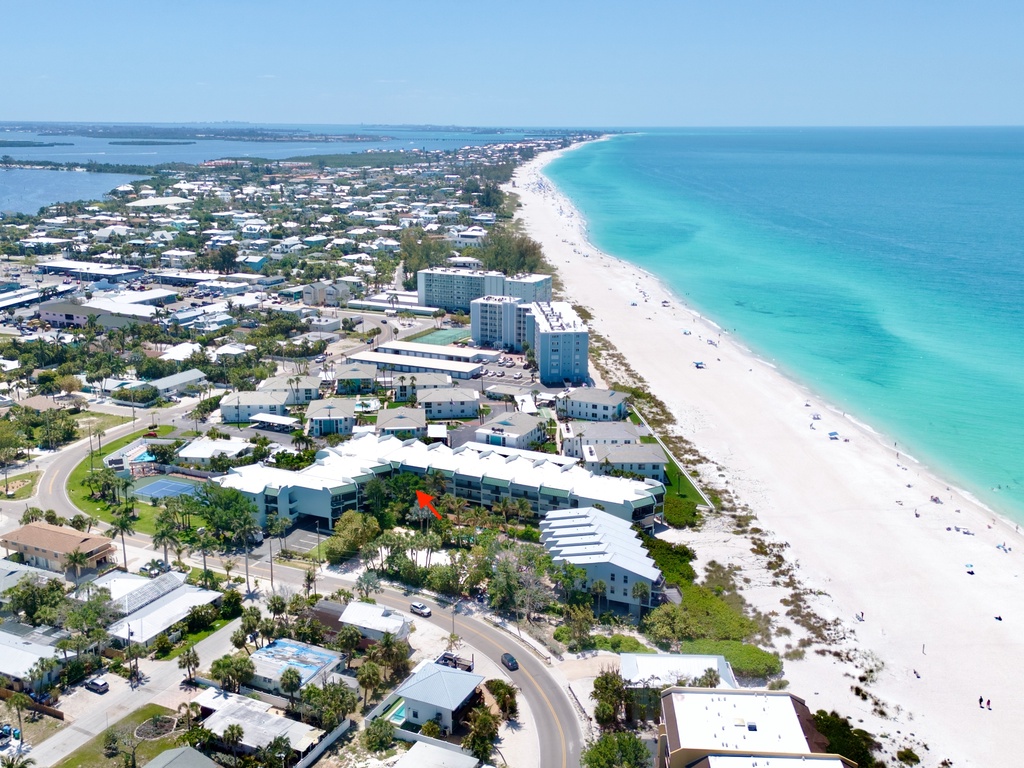Aerial View - The Twins Hideaway at Sun Plaza West by AMIA
