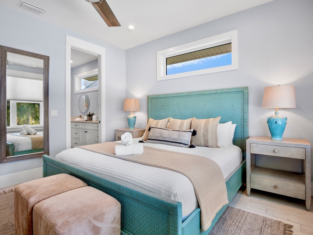 Primary Bedroom, King bed