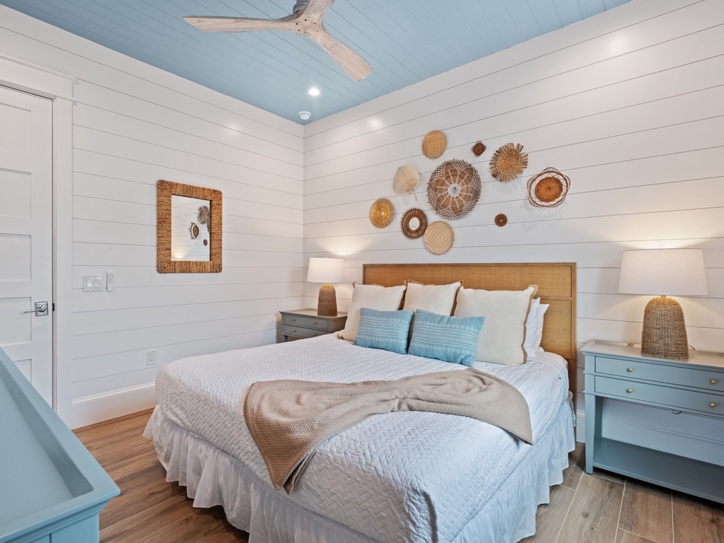 Second Bedroom - King