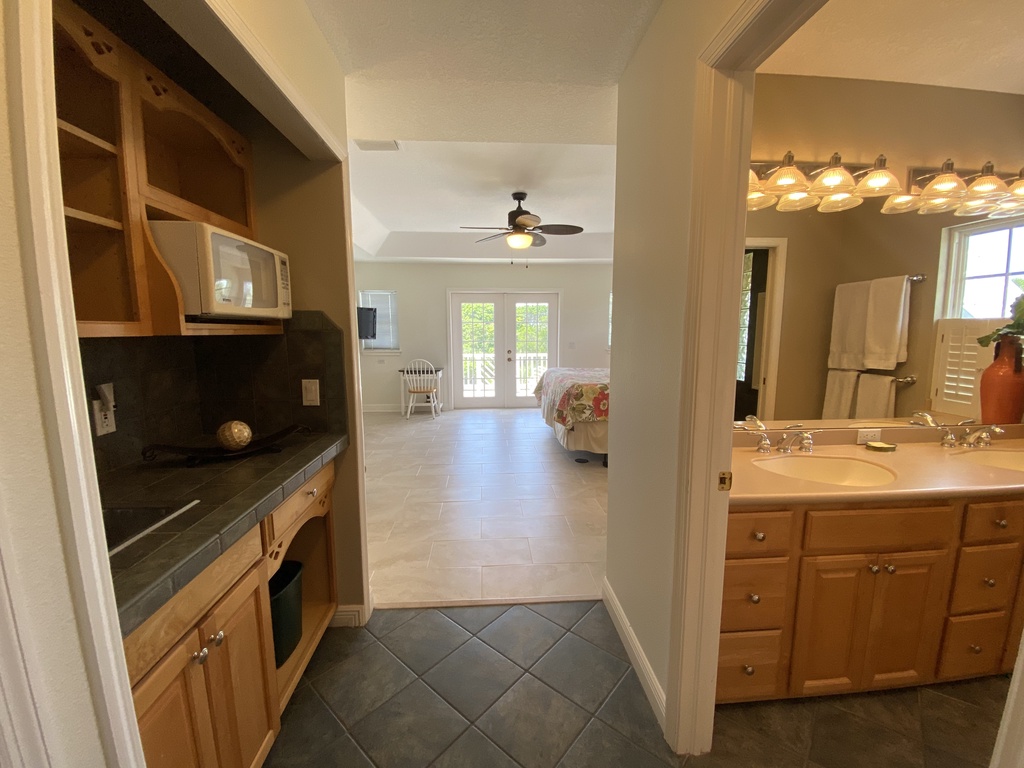 Primary Ensuite - Entrance