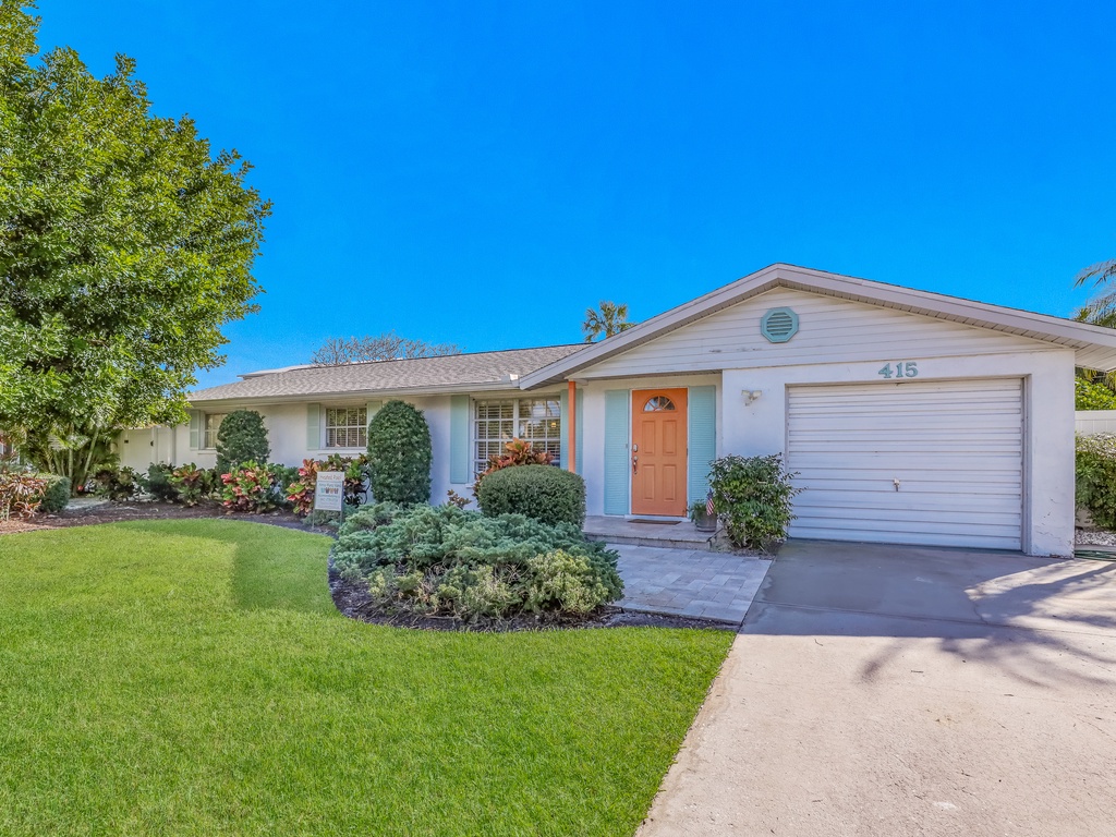Shamrock Palms - By Anna Maria Island Accommodations