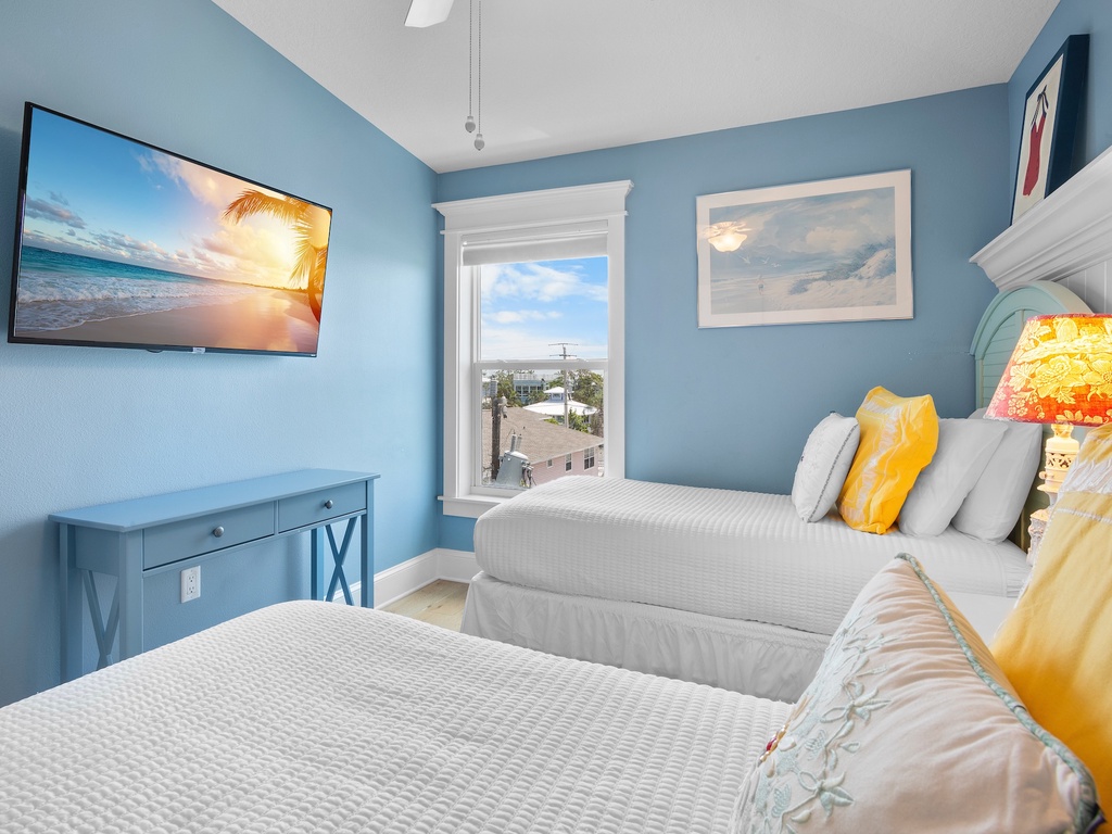 Fourth Bedroom, Two Twins