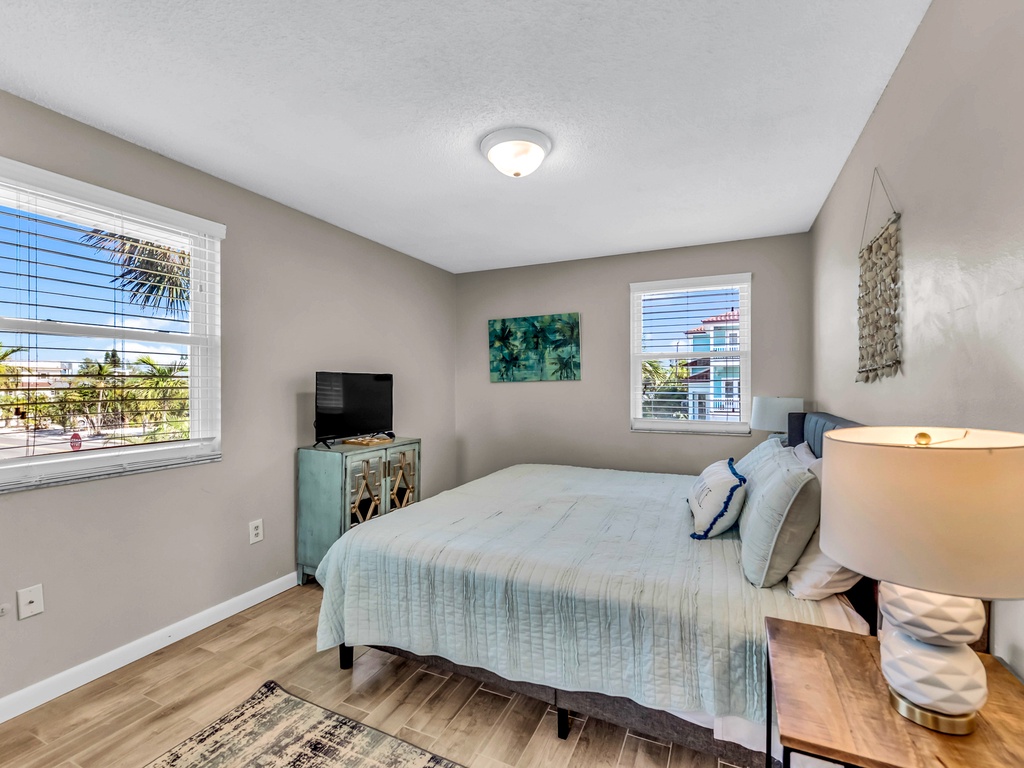 Second Bedroom - King