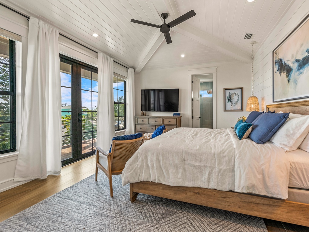 Primary Bedroom - King