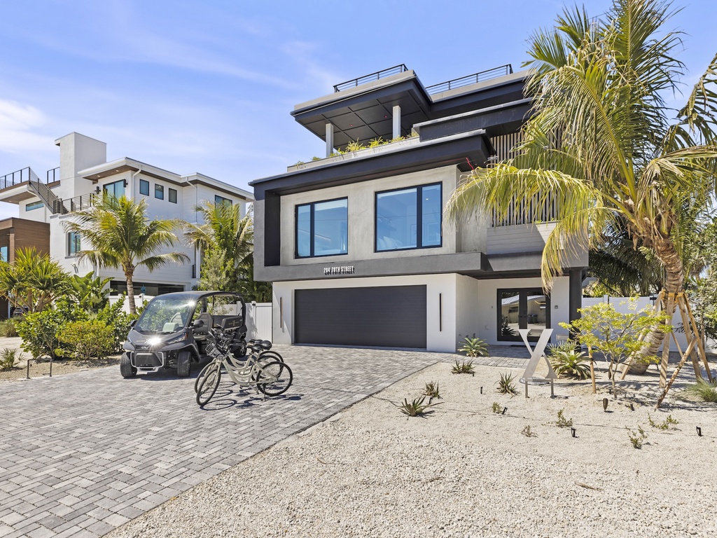 Midnight Breeze by Exclusive Vacations