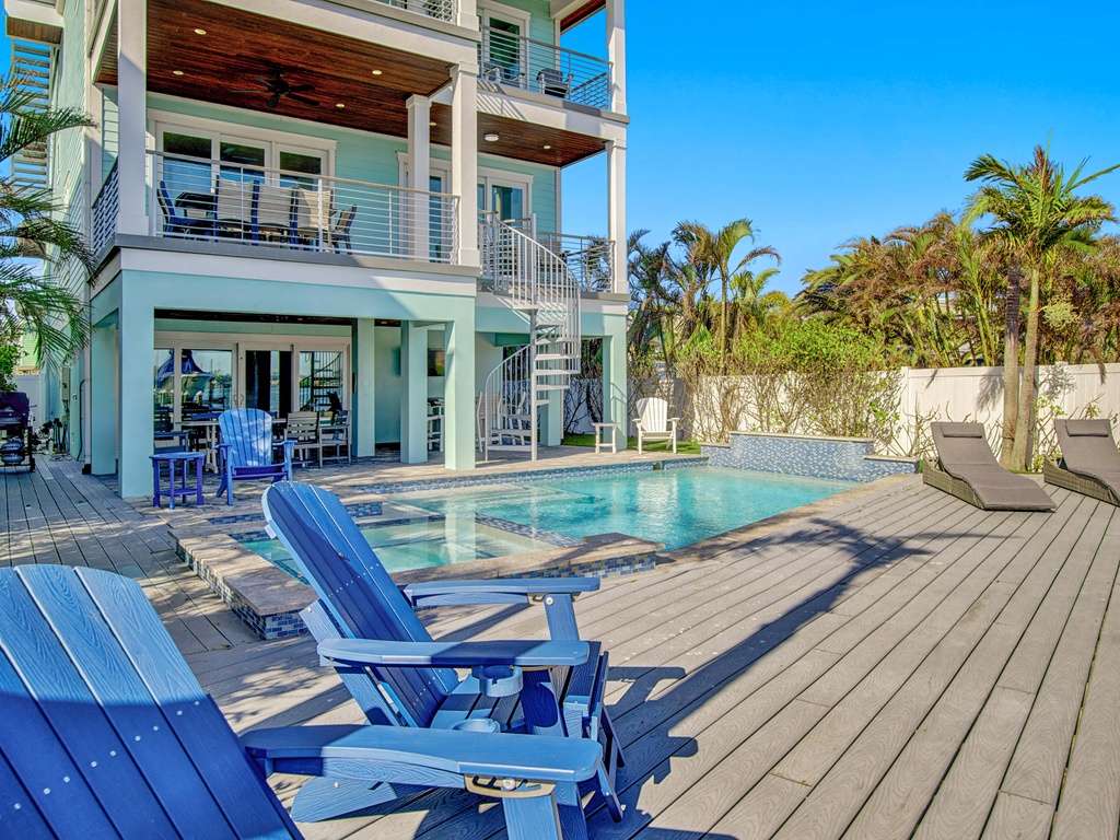 Private Pool and Spa