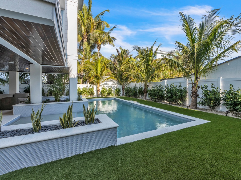 Private Pool and Spa