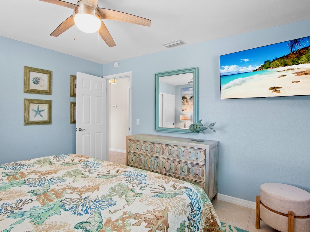 Second Bedroom, King