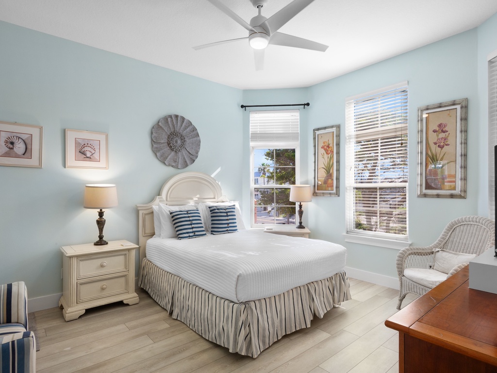 Primary Bedroom, Full